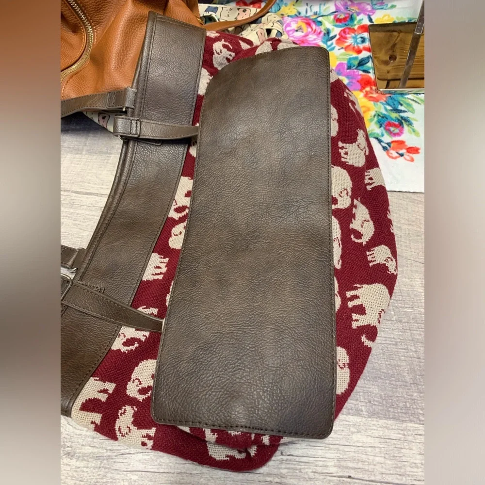 Elephant Patterned Tote Bag - Burgundy and Brown - Picture 4 of 5